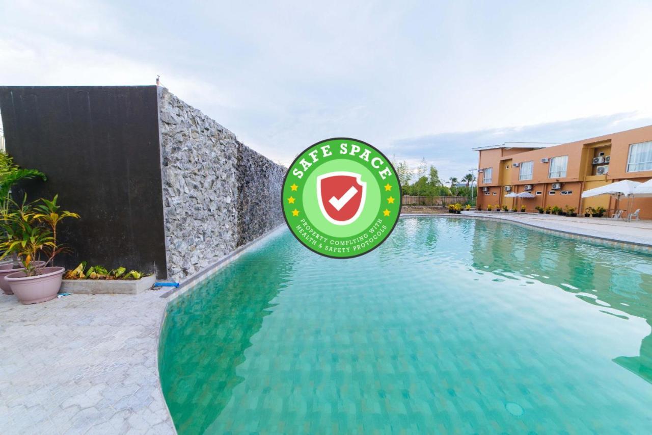RedDoorz Premium near Health Centrum Banica Roxas Zewnętrze zdjęcie