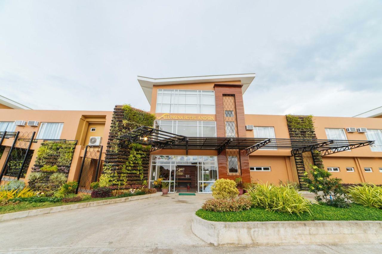 RedDoorz Premium near Health Centrum Banica Roxas Zewnętrze zdjęcie