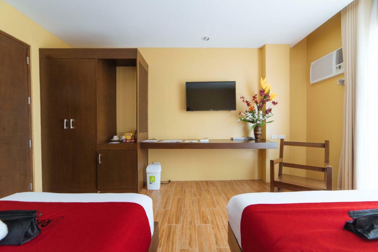 RedDoorz Premium near Health Centrum Banica Roxas Zewnętrze zdjęcie