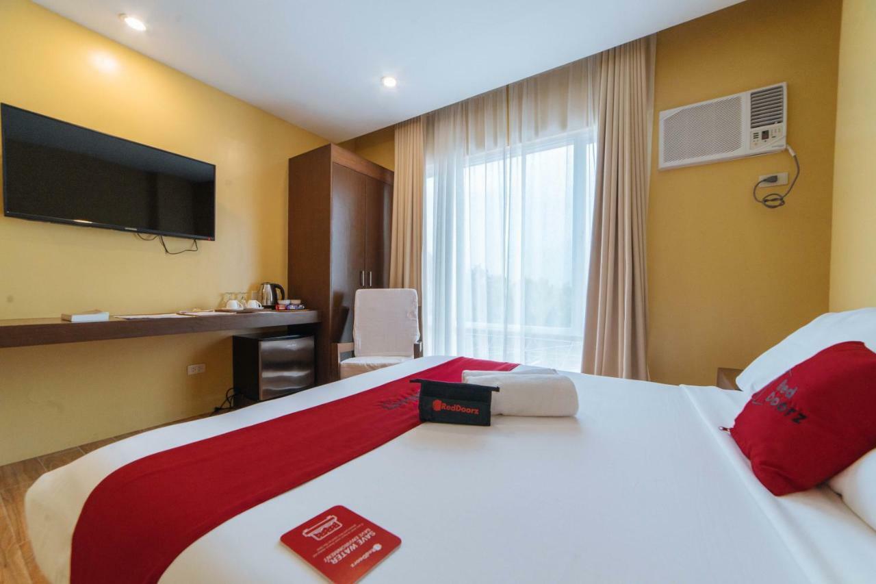 RedDoorz Premium near Health Centrum Banica Roxas Zewnętrze zdjęcie